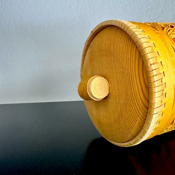 Floral Birch Bark Basket Nature Made Hand Crafted 6”. X 4.5” - Picture 3 of 9